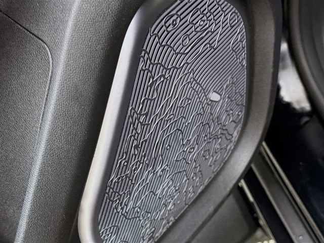 Used 2024 GMC Hummer EV 2X image 22