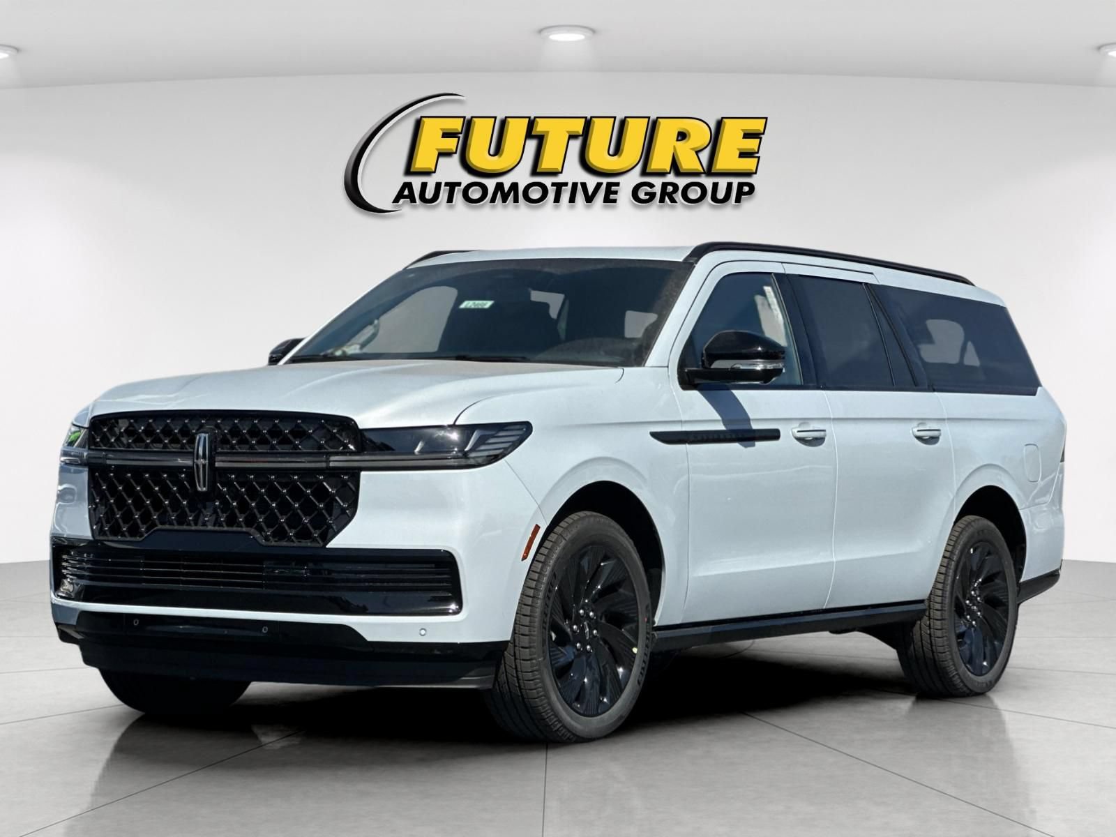New 2026 Lincoln Navigator L Reserve w/ Jet Appearance Package AWD/4WD image 7