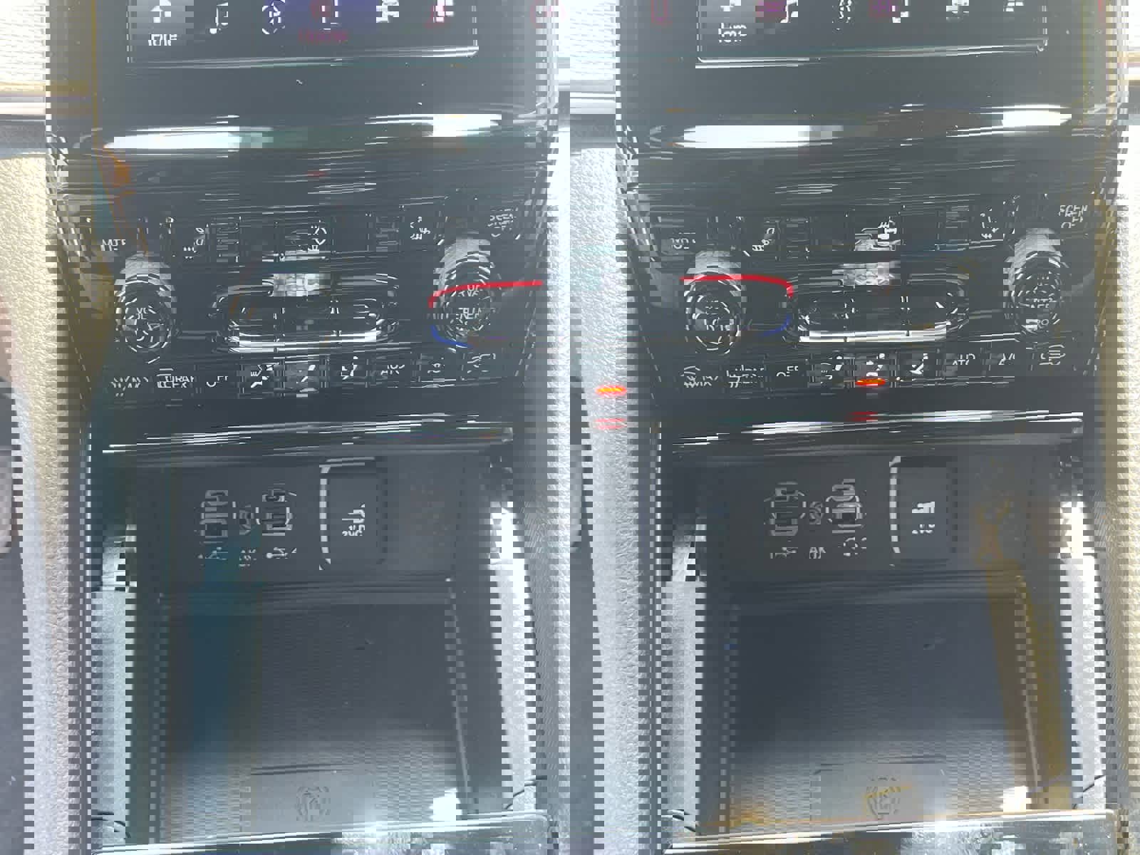 New 2025 Jeep Grand Cherokee Laredo w/ Luxury Tech Group I image 32