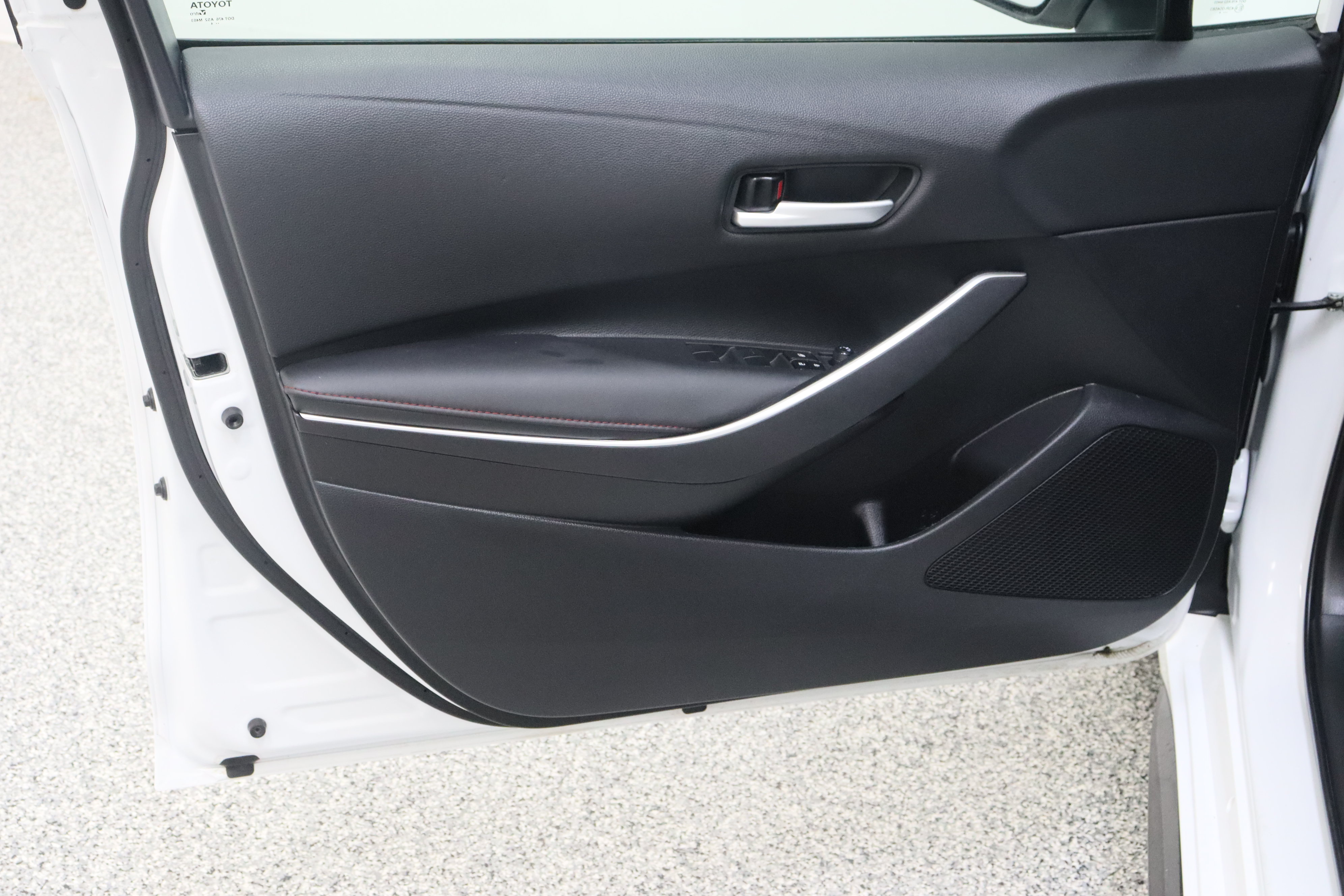 Certified 2024 Toyota Corolla SE FWD image 12