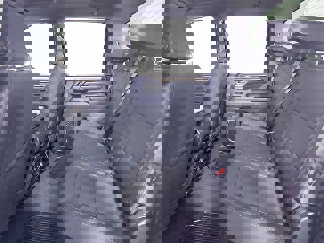 Used 2025 Chevrolet Silverado 2500 LT w/ Convenience Package image 46