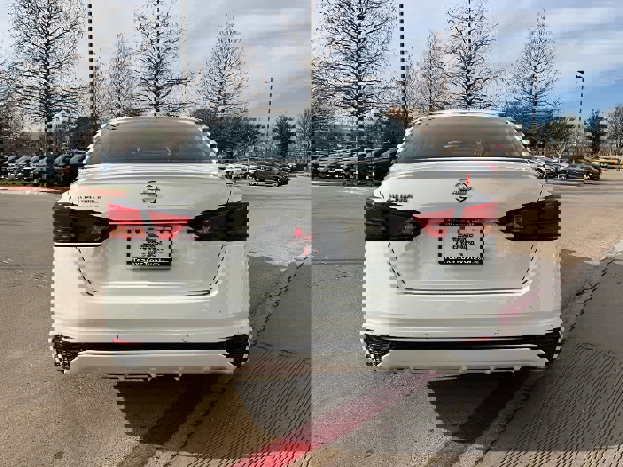 Used 2025 Nissan Altima 2.5 SV image 7