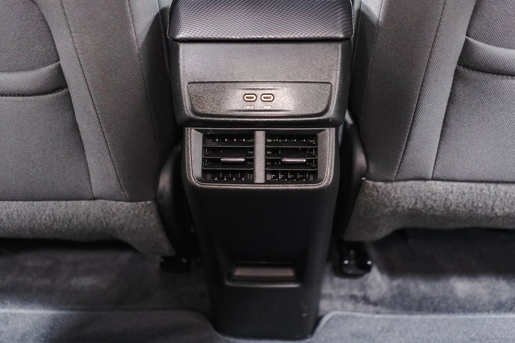 Used 2025 Chevrolet Equinox LT image 32