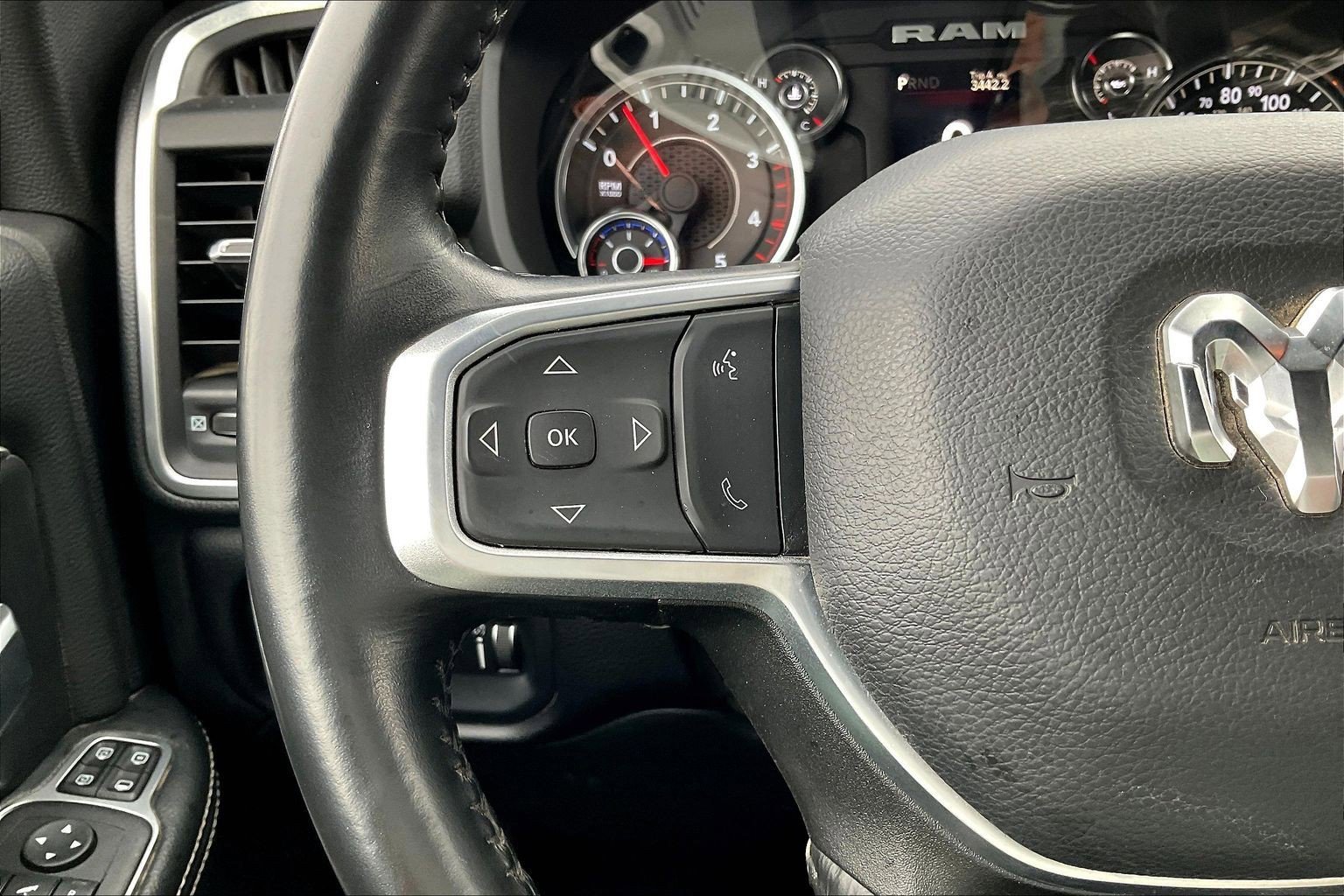 Used 2024 RAM 3500 Big Horn image 17