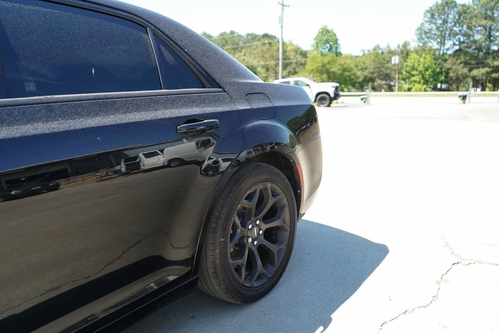 Used 2019 Chrysler 300 S image 22