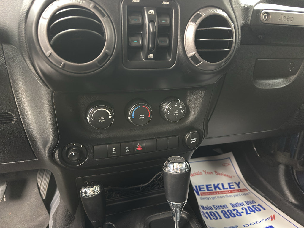 Used 2013 Jeep Wrangler Unlimited Sport AWD/4WD image 13