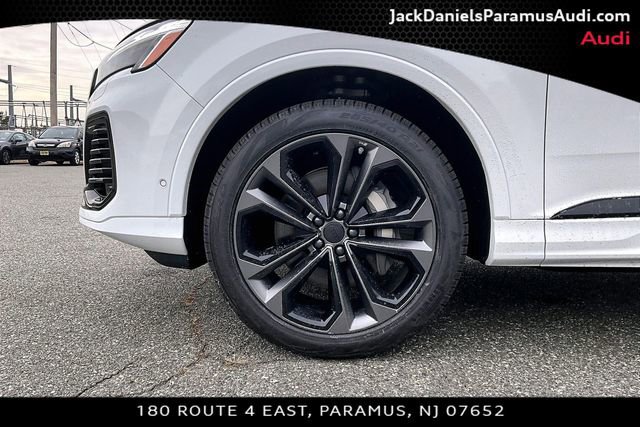 New 2026 Audi Q7 3.0T Premium Plus AWD/4WD image 11