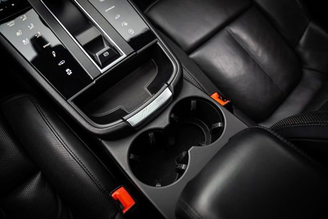 Used 2022 Porsche Macan S w/ Premium Package Plus image 34