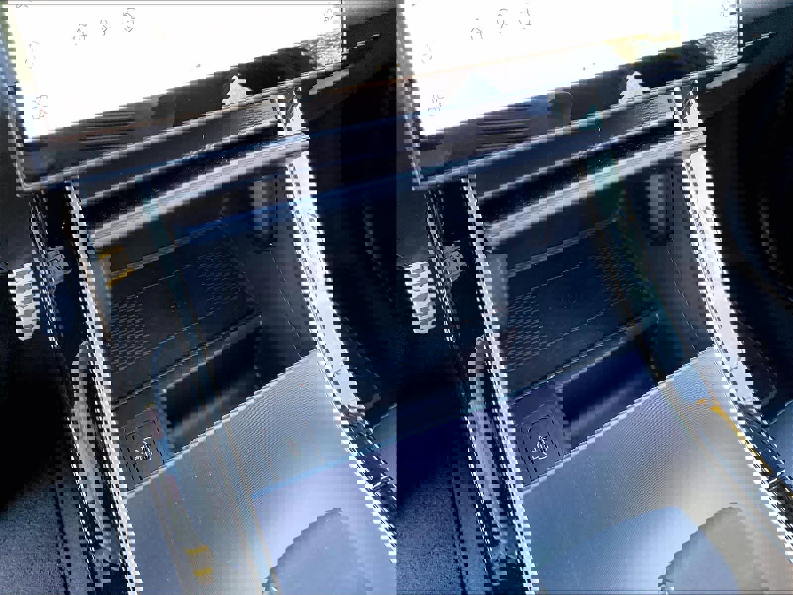 Used 2026 Land Rover Range Rover Evoque Dynamic SE image 34