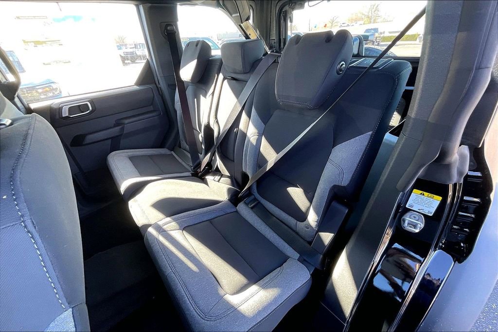 New 2025 Ford Bronco 4-Door image 10