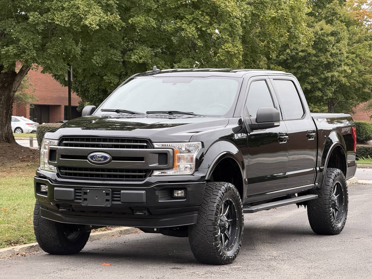 Used 2018 Ford F150 XLT w/ Equipment Group 302A Luxury AWD/4WD image 2