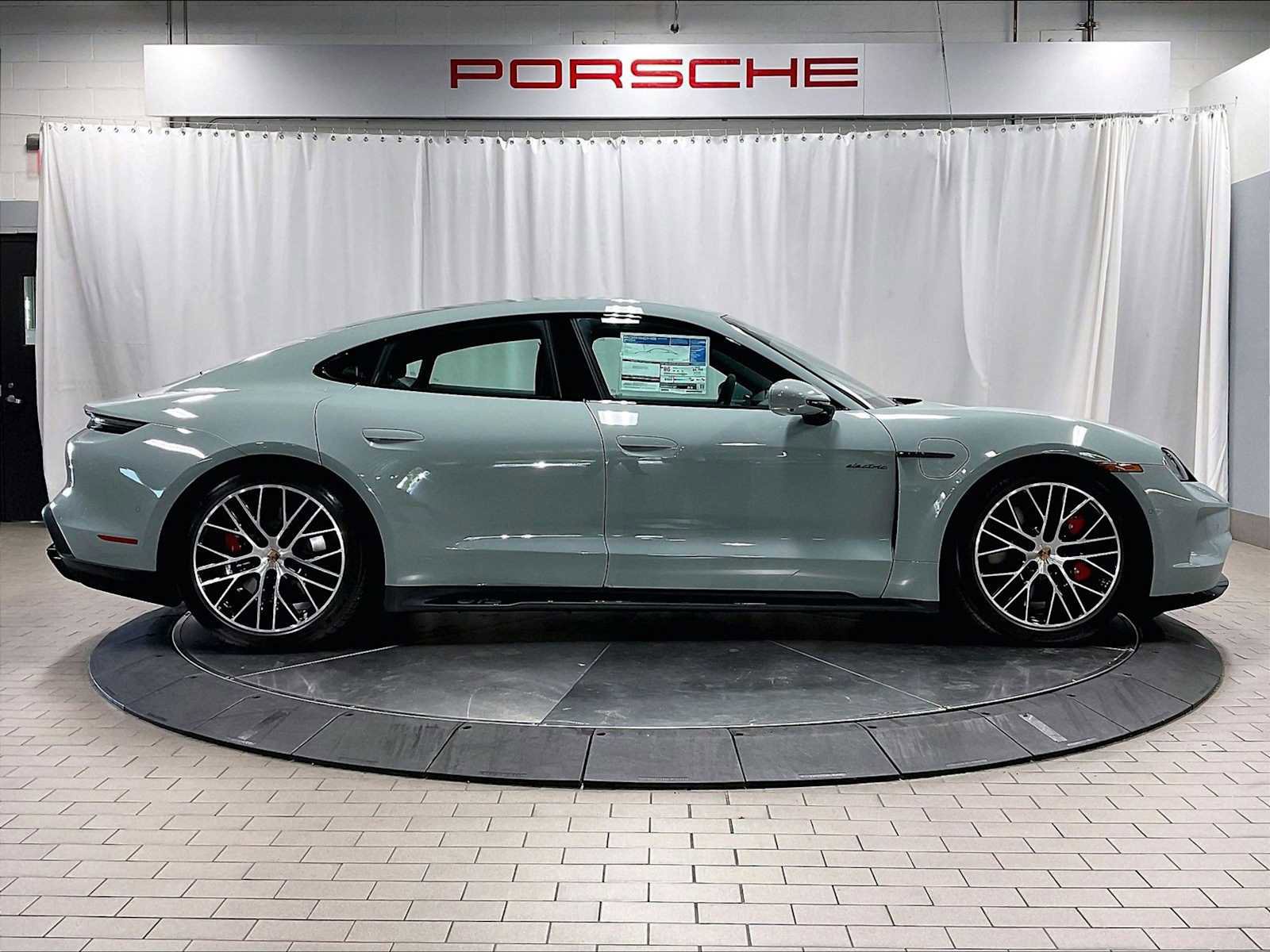 Used 2025 Porsche Taycan GTS image 11