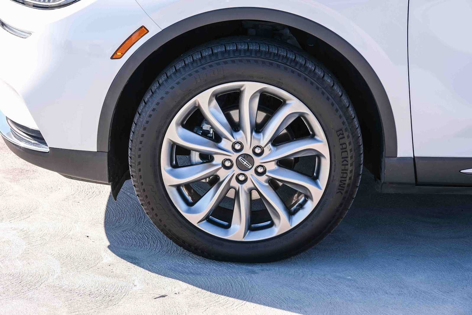 Used 2021 Lincoln Corsair FWD w/ Premium Package image 10