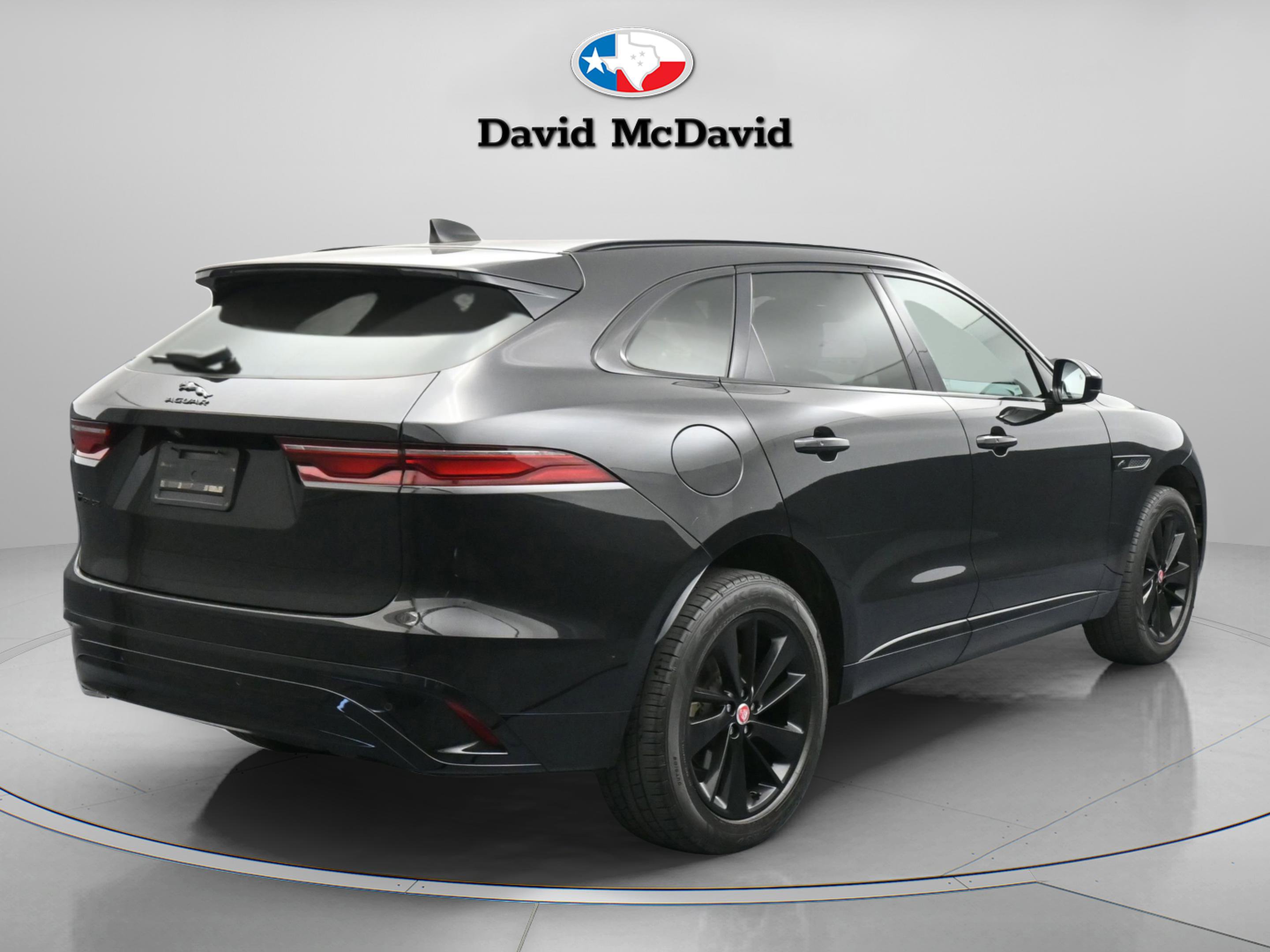 Used 2022 Jaguar F-PACE S image 19