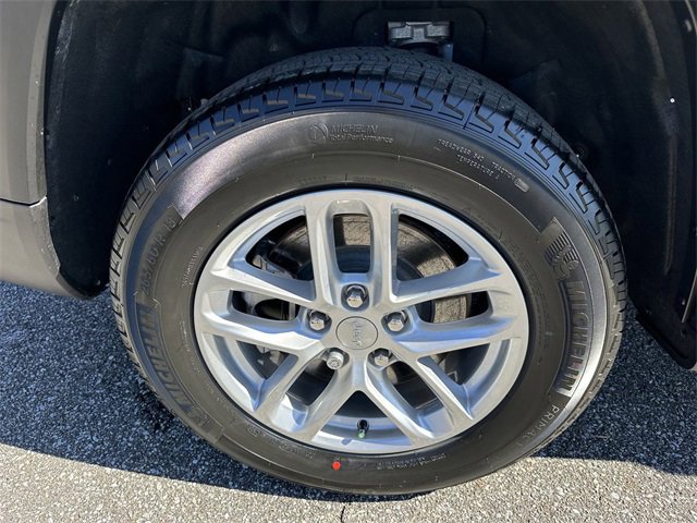 New 2025 Jeep Grand Cherokee L Laredo w/ Luxury Tech Group I image 18