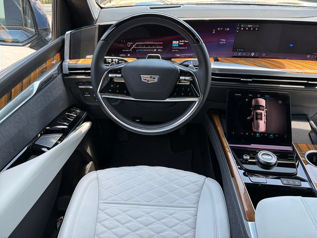 Certified 2025 Cadillac Escalade Sport Platinum AWD/4WD image 32
