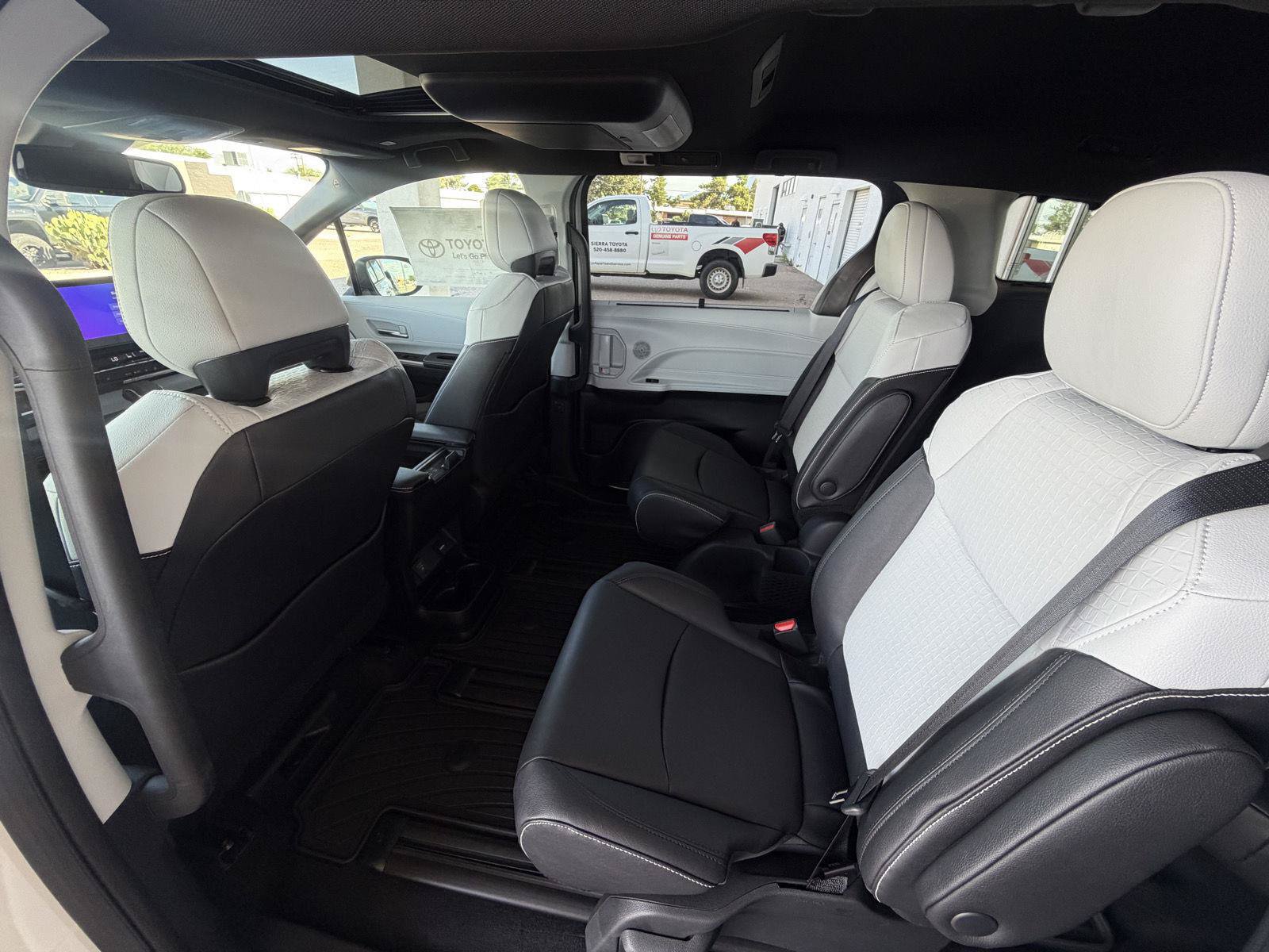 New 2026 Toyota Sienna XSE FWD image 14