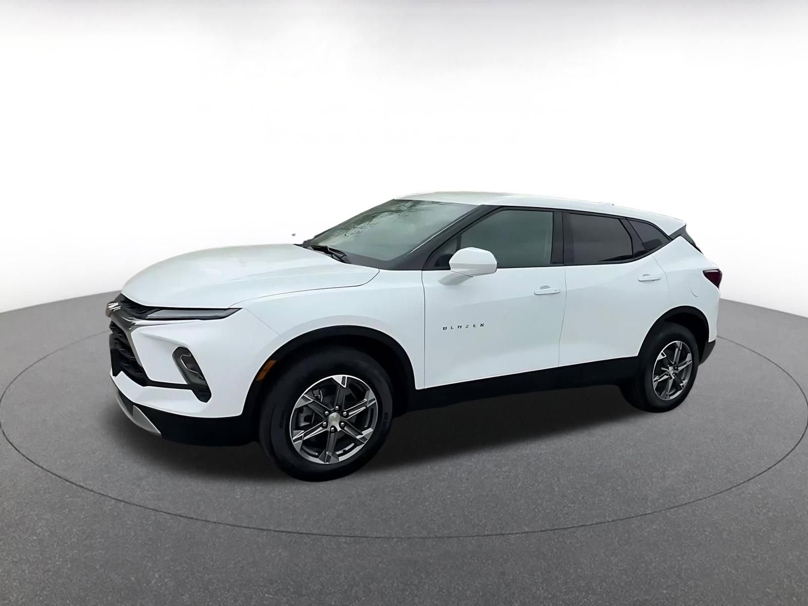 Used 2025 Chevrolet Blazer LT image 8