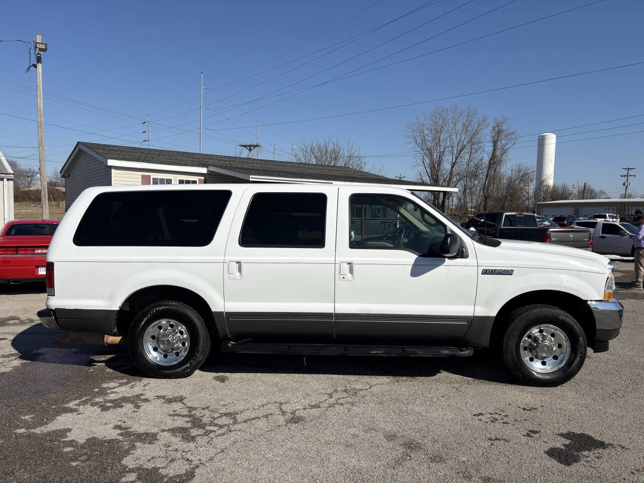 Used 2002 Ford Excursion XLT image 4