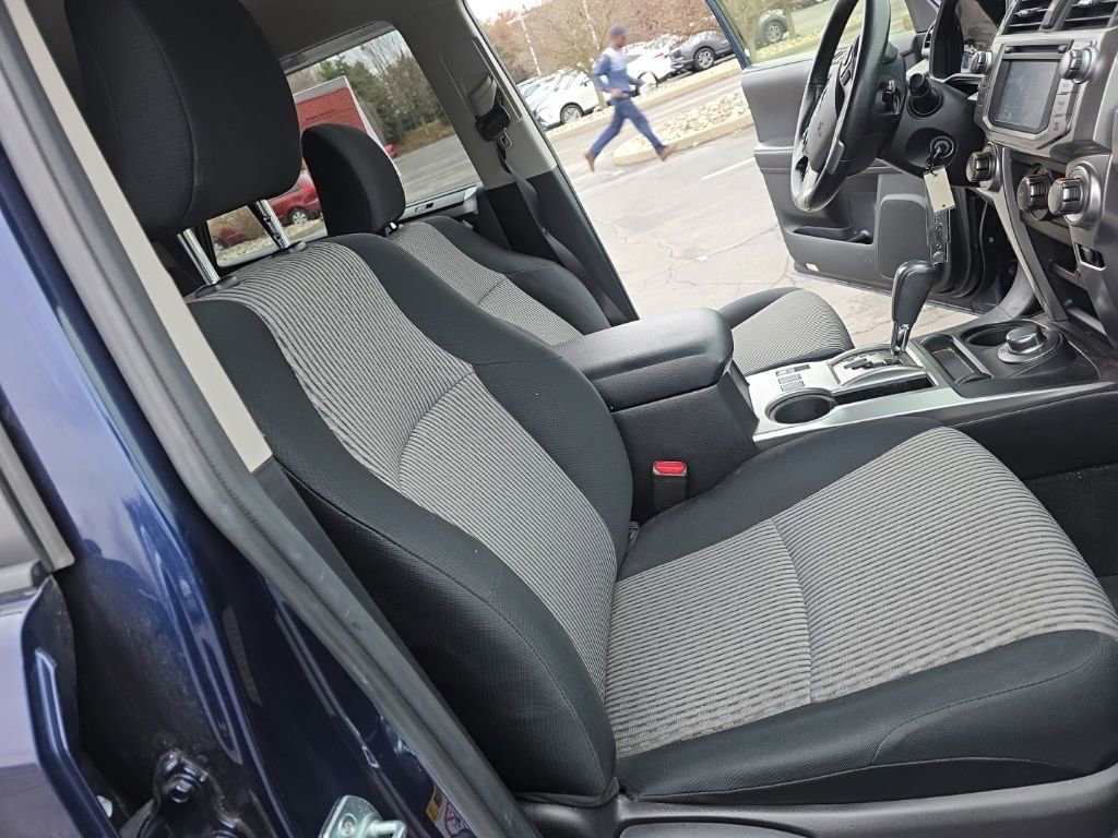 Used 2016 Toyota 4Runner SR5 image 25