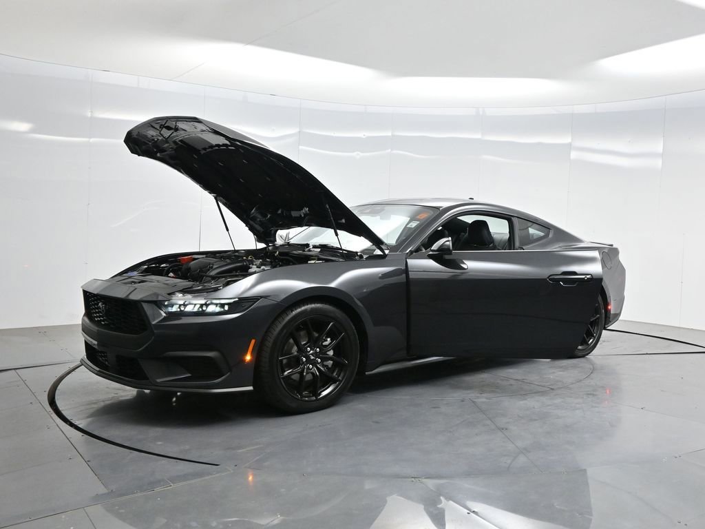 Used 2024 Ford Mustang Coupe RWD image 30