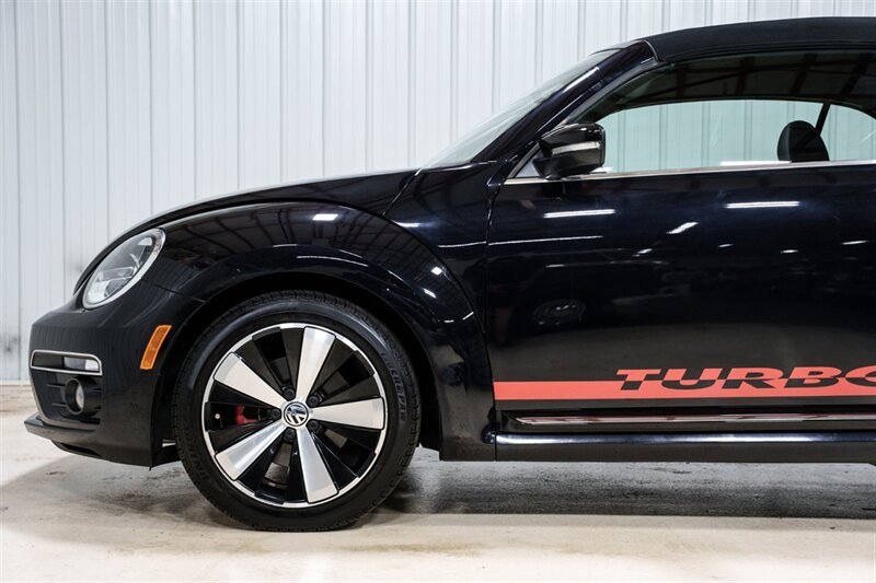 Used 2013 Volkswagen Beetle 2.0T FWD image 3