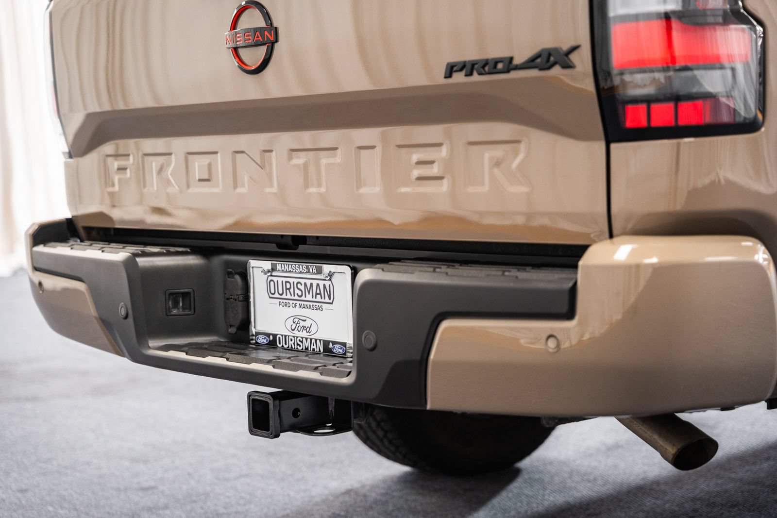 Used 2023 Nissan Frontier PRO-4X w/ Pro Convenience Package AWD/4WD image 10