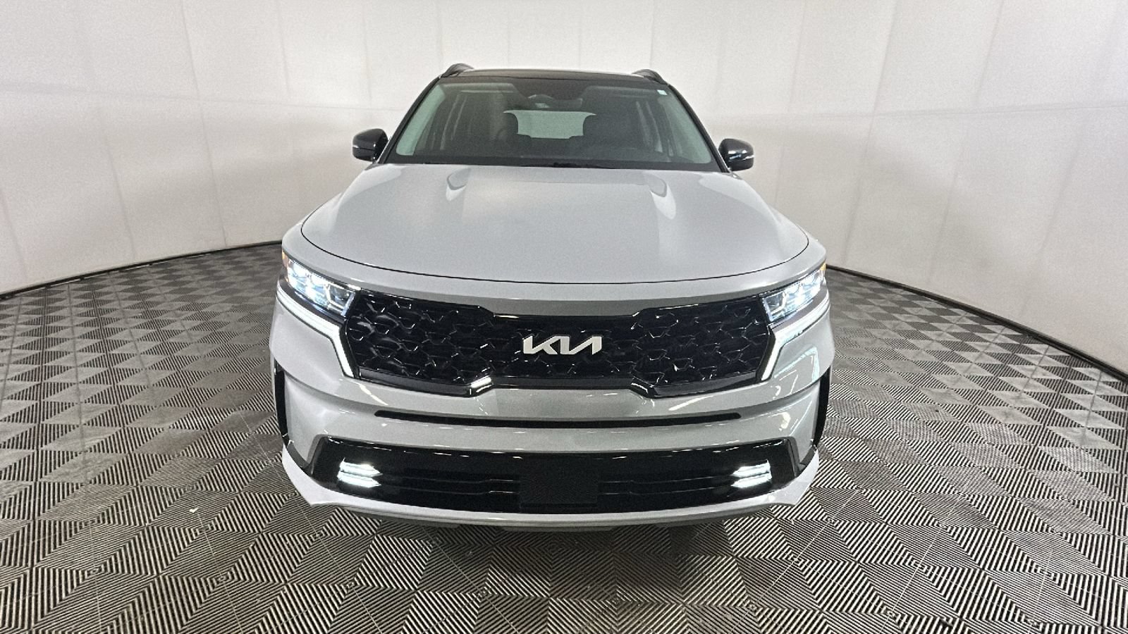 Used 2023 Kia Sorento SX AWD/4WD image 9