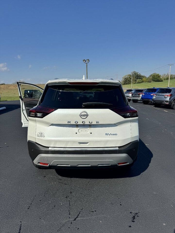 Used 2023 Nissan Rogue SV w/ SV Premium B Package AWD/4WD image 6