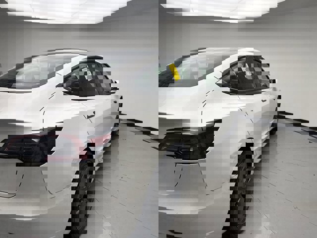 Used 2023 Tesla Model 3 Standard Range image 5