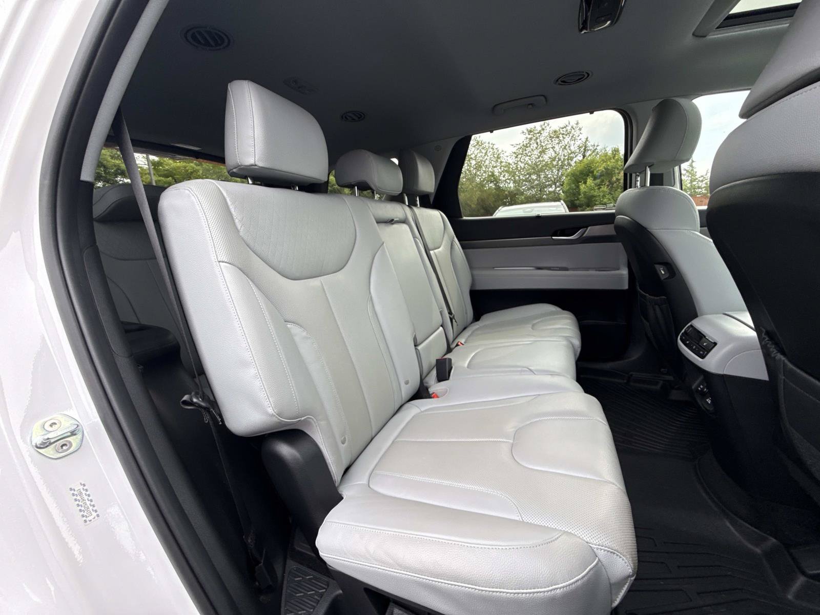 Used 2021 Hyundai Palisade SEL FWD image 15