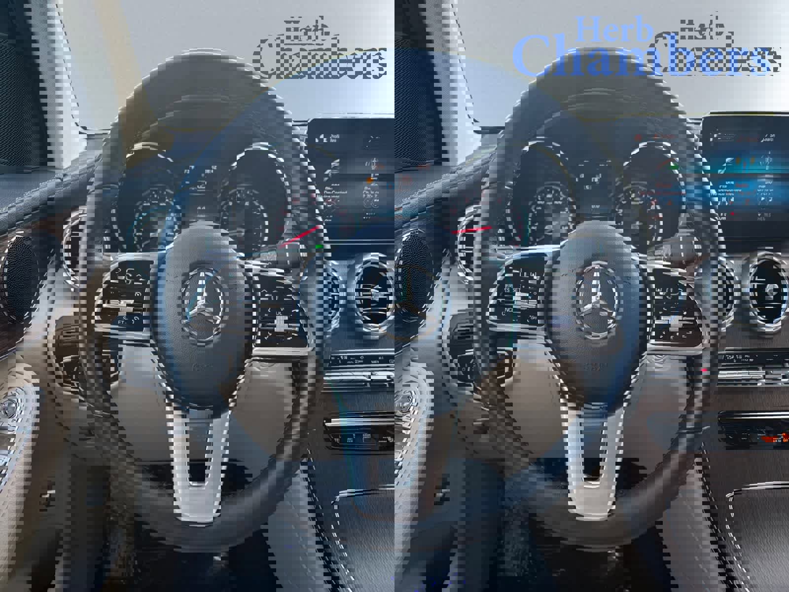 Used 2022 Mercedes-Benz GLC 300 4MATIC image 18