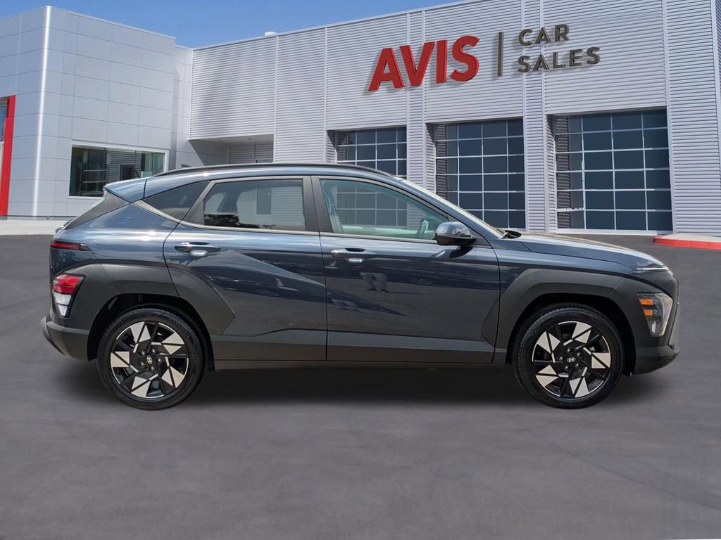 Used 2025 Hyundai Kona SEL FWD image 5