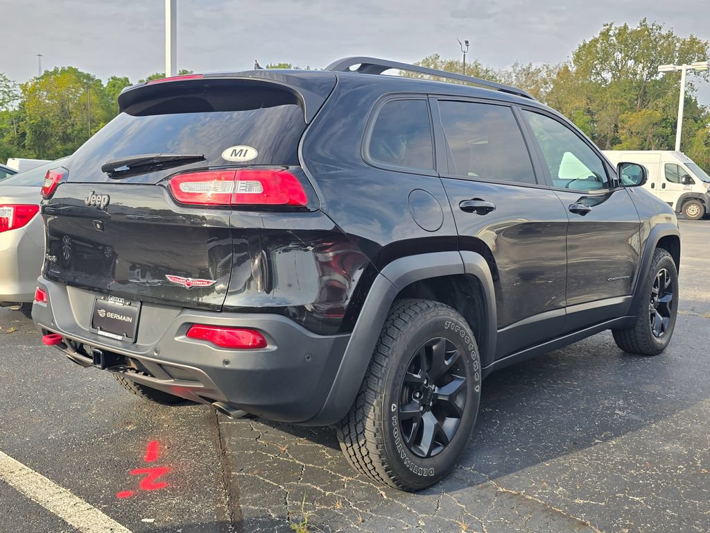 Used 2016 Jeep Cherokee Trailhawk w/ Comfort/Convenience Group AWD/4WD image 7