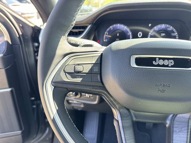 New 2025 Jeep Grand Cherokee Limited RWD image 25
