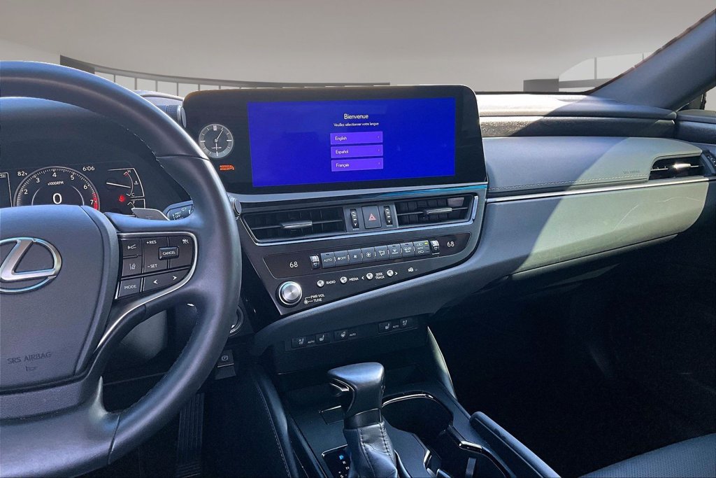 Used 2025 Lexus ES 350 w/ Premium Package FWD image 6