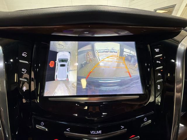Used 2016 Cadillac Escalade Luxury image 17