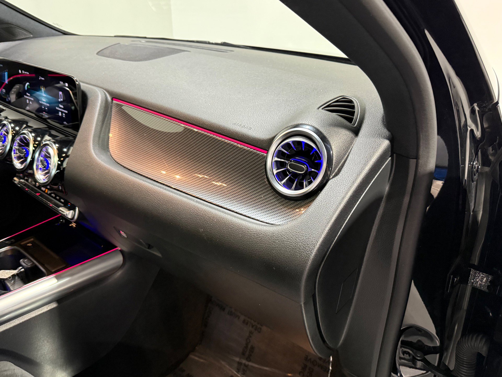 Used 2022 Mercedes-Benz GLA 35 AMG 4MATIC w/ Premium Package Lite image 58