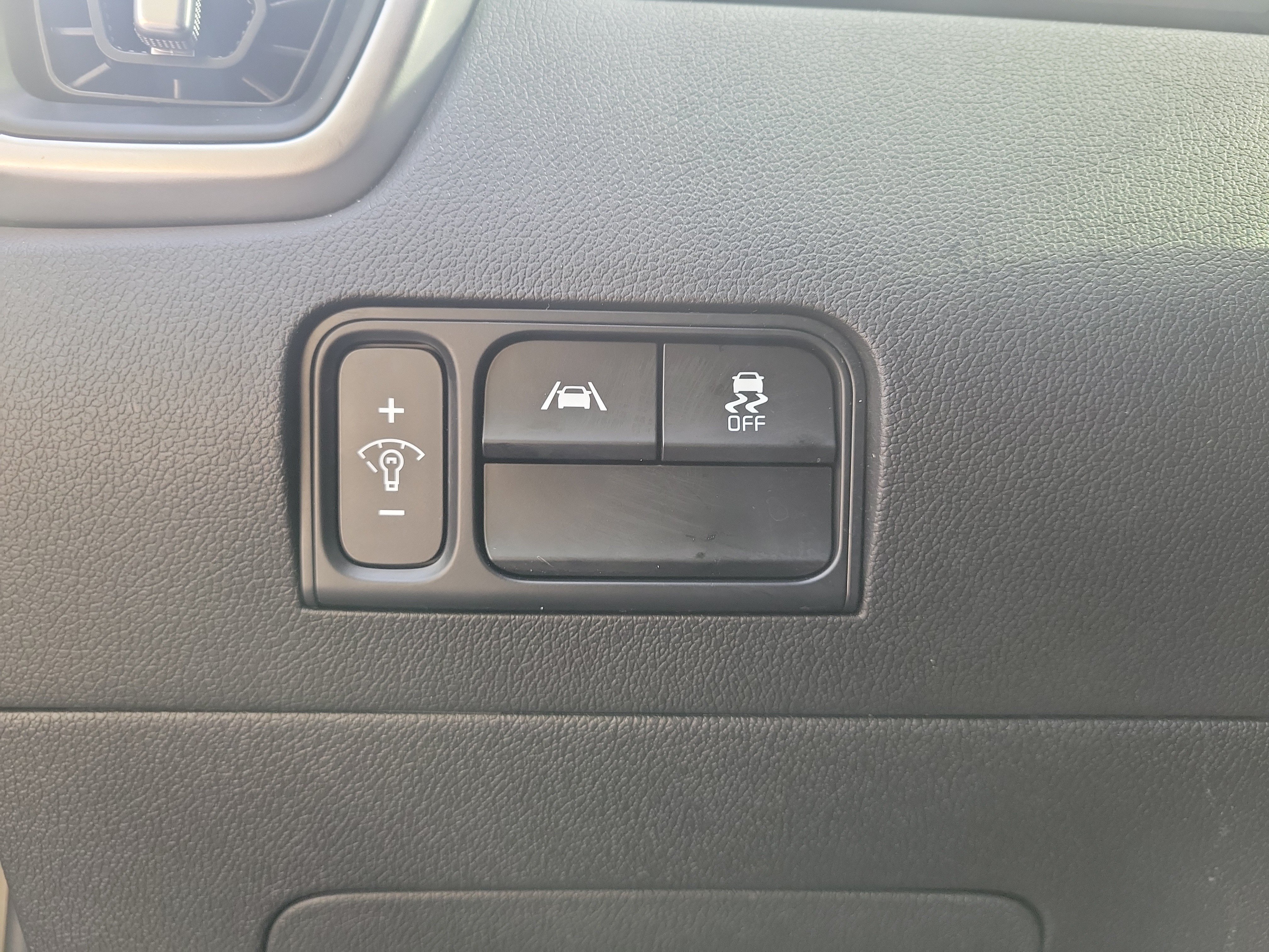 Used 2021 Kia Sorento LX FWD image 33