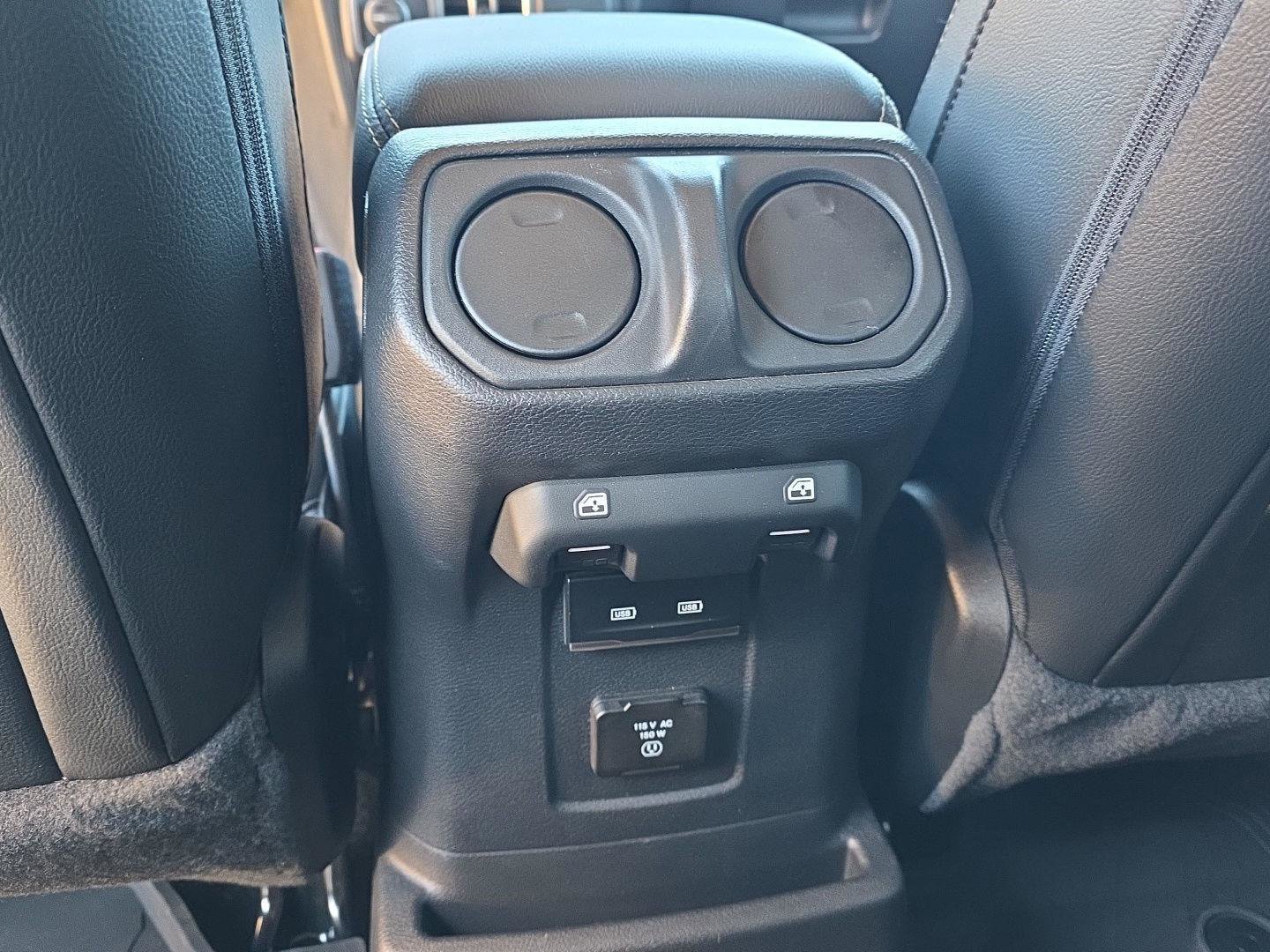 Used 2022 Jeep Wrangler Unlimited Sahara w/ Cold Weather Group image 39