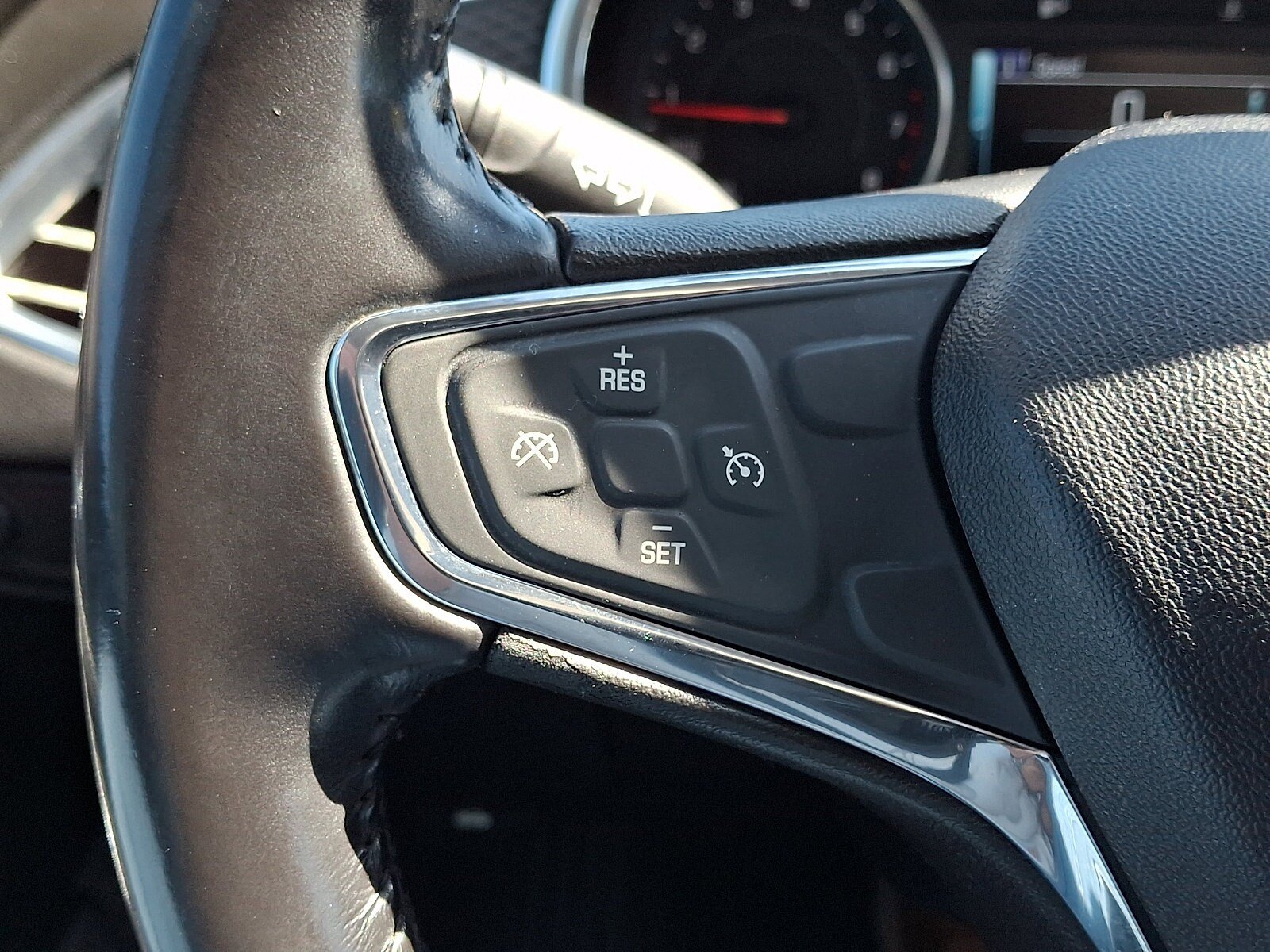 Used 2018 Chevrolet Malibu LT FWD image 23