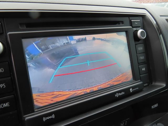 Used 2017 Toyota Sequoia SR5 AWD/4WD image 26