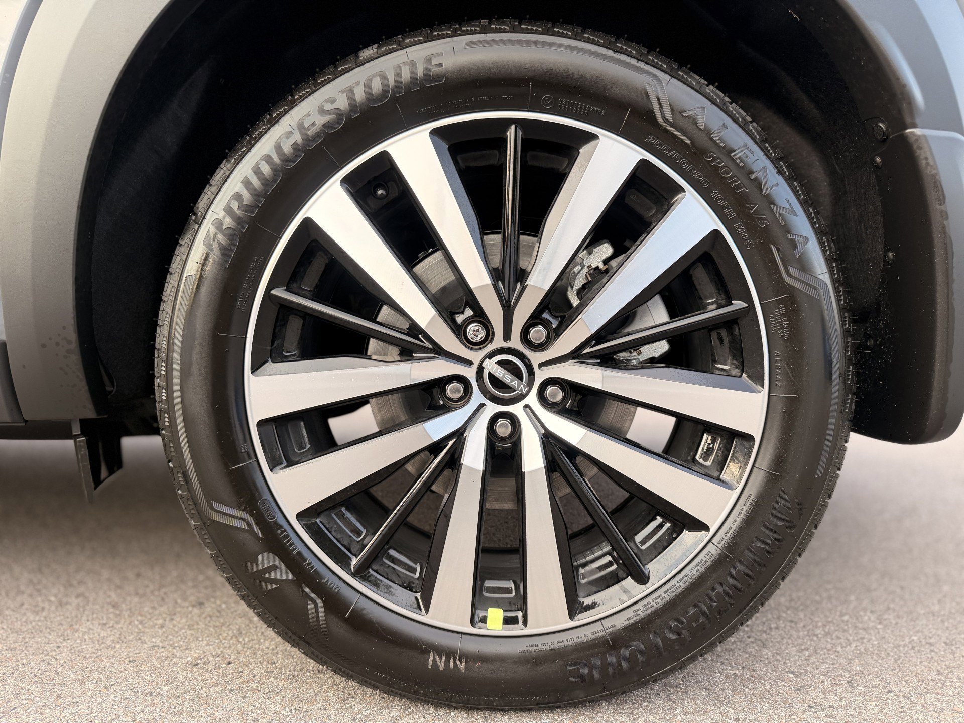 New 2025 Nissan Pathfinder Platinum image 17