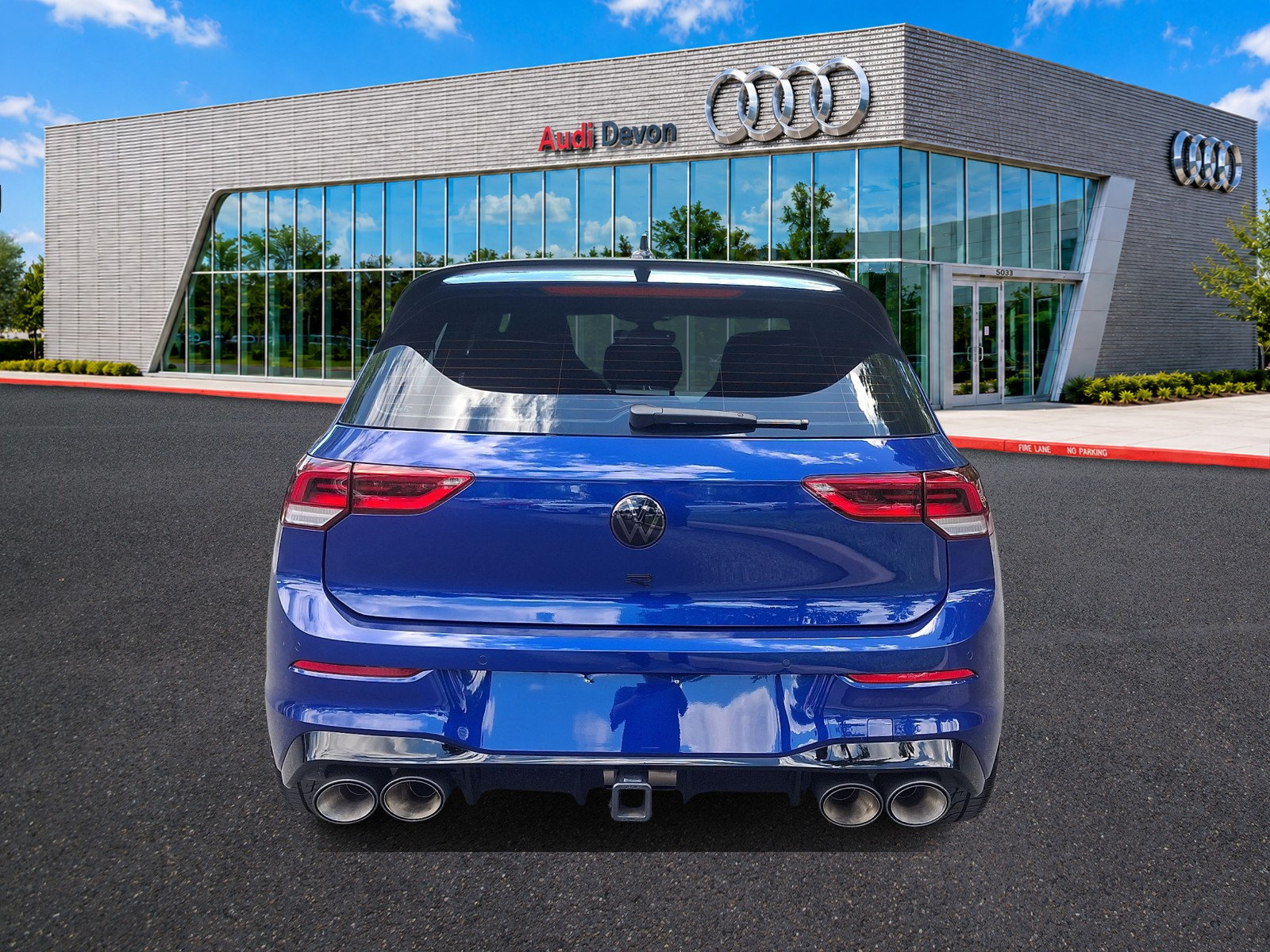 Used 2024 Volkswagen Golf R AWD/4WD image 5