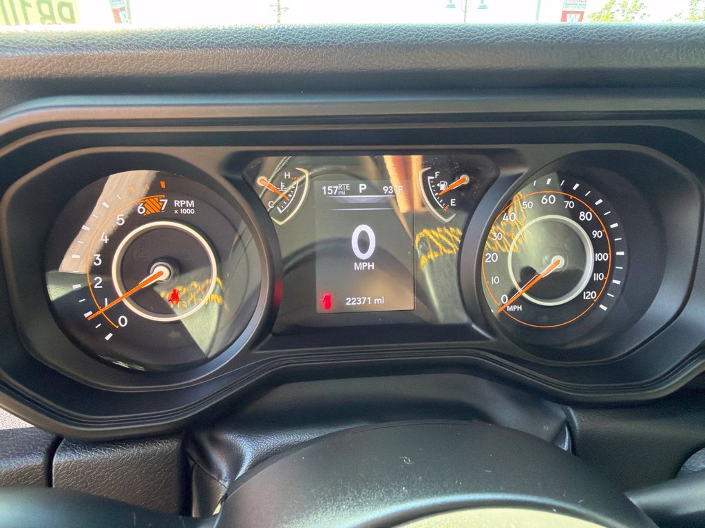 Used 2025 Jeep Wrangler Unlimited Sport AWD/4WD image 17