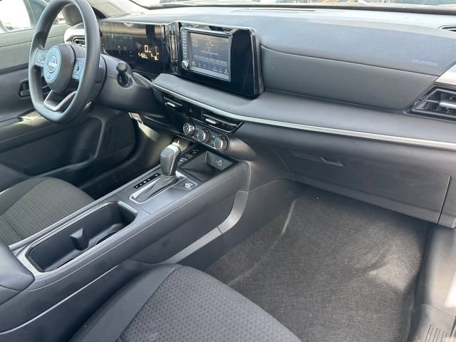 Used 2025 Nissan Kicks S FWD image 9