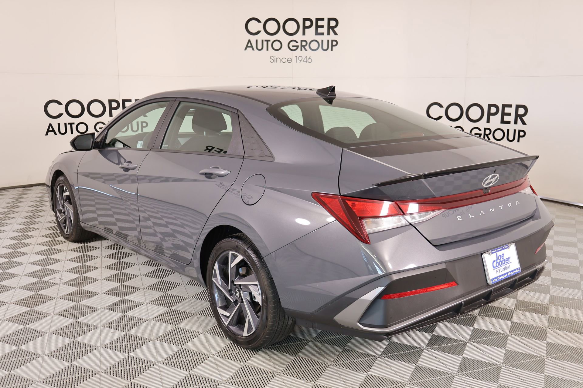 Certified 2025 Hyundai Elantra Sport image 21