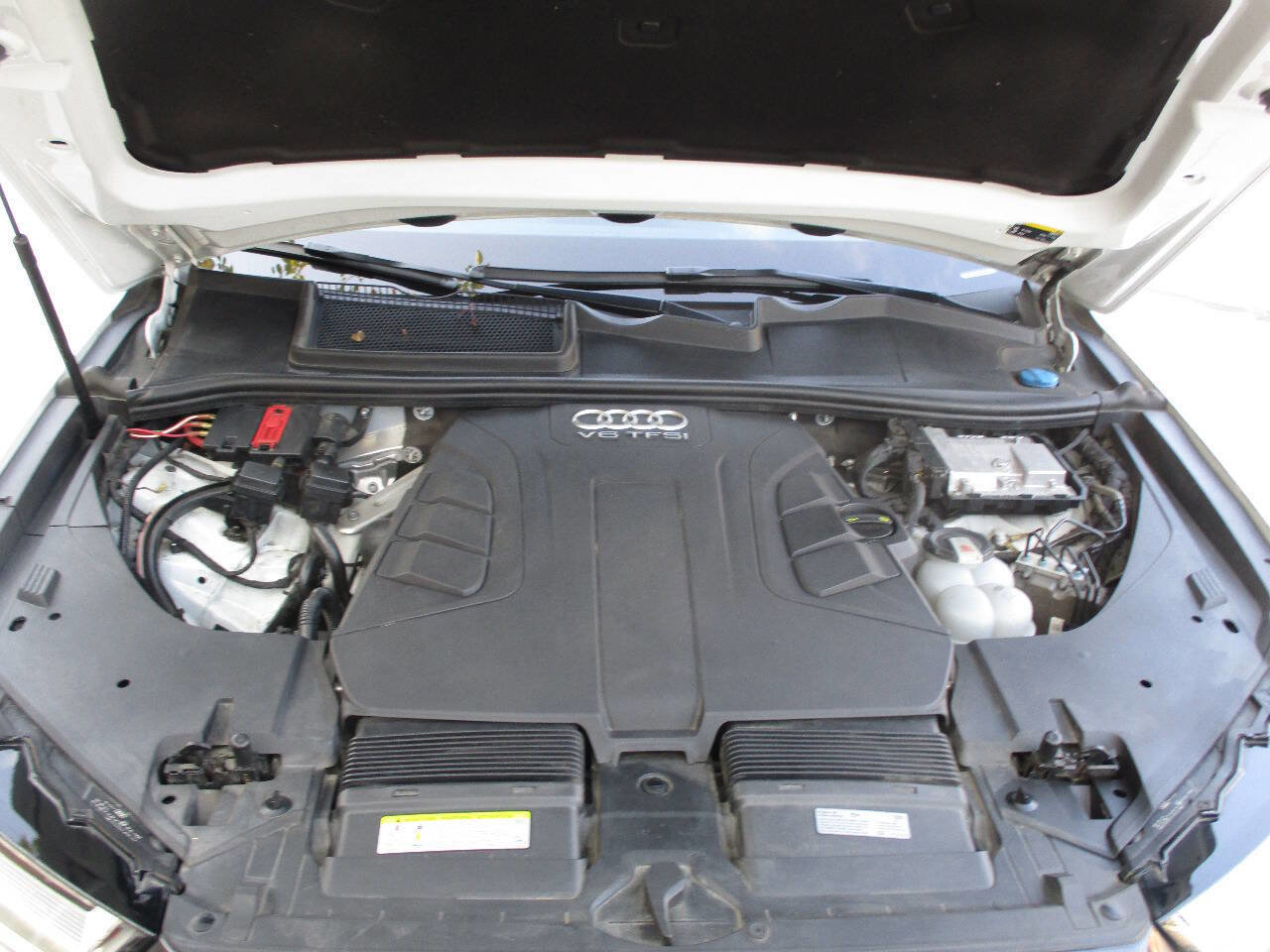 Used 2017 Audi Q7 3.0T Prestige w/ Prestige Package image 50