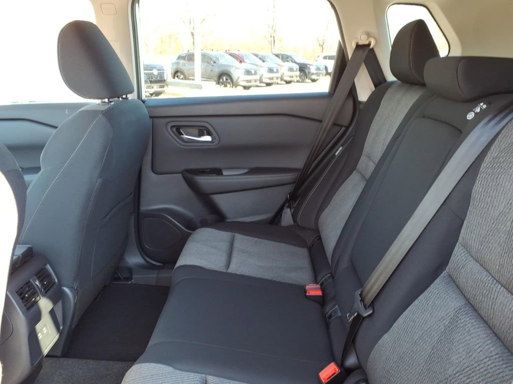 New 2026 Nissan Rogue SV w/ Cold Weather Package FWD image 8