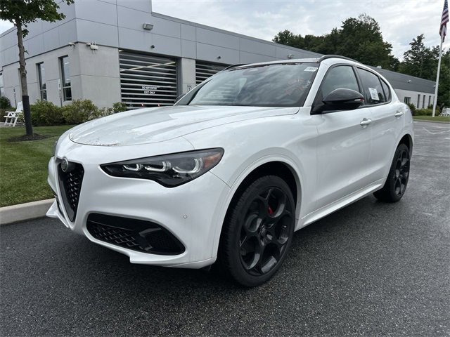 New 2025 Alfa Romeo Stelvio Tributo Italiano w/ Driving Assist Package image 4